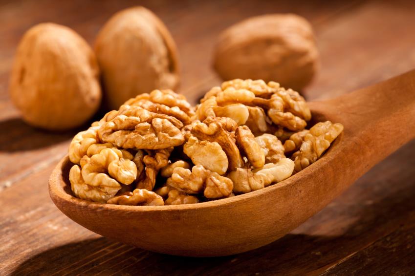 الجوز واللوز الجوز واللوز