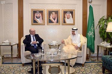 وزير الخارجية يستقبل وزير الدولة البريطاني لشؤون الشرق الأوسط وسفير ألمانيا الاتحادية لدى المملكة وزير الخارجية يستقبل وزير الدولة البريطاني لشؤون الشرق الأوسط وسفير ألمانيا الاتحادية لدى المملكة